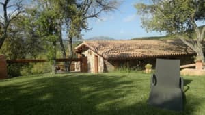 thumbnail: Front of property