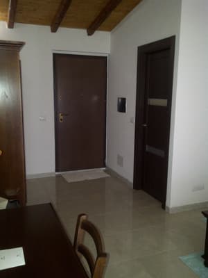 thumbnail: Interior entrance