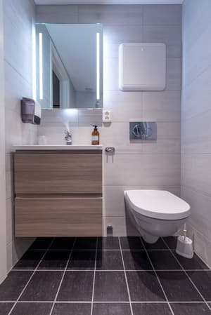 thumbnail: Bathroom