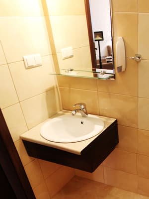 thumbnail: Bathroom