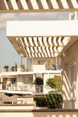thumbnail: Exterior
