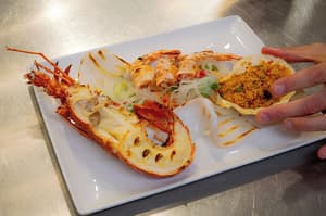 thumbnail: Restaurant