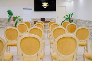 thumbnail: Business center