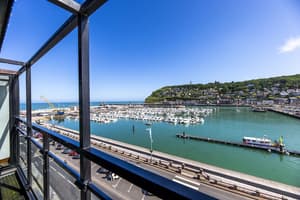 thumbnail: Balcony view