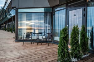 thumbnail: Terrace/patio