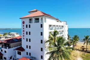 thumbnail: Exterior