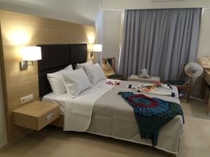 thumbnail: Room amenity