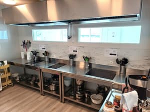 thumbnail: Dining room