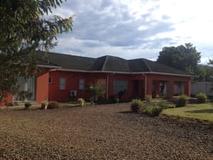 thumbnail: Front of property