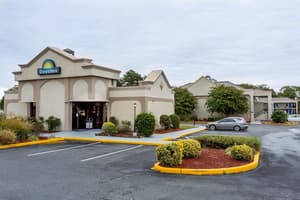 thumbnail: Exterior