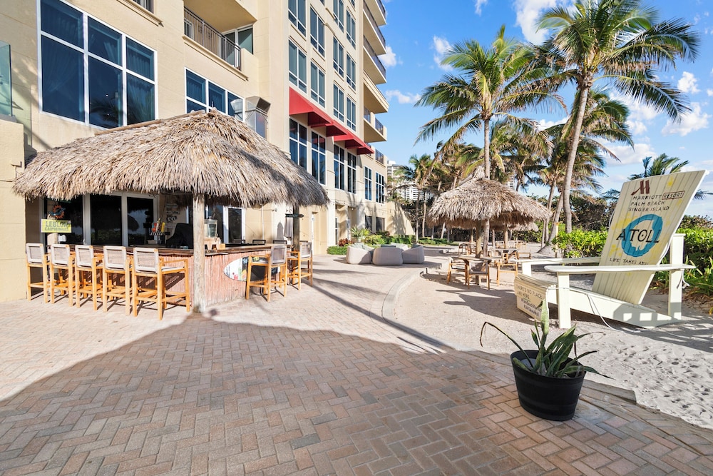 Beach bar