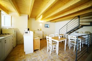 thumbnail: Interior entrance