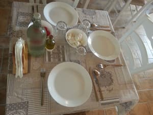 thumbnail: Breakfast area