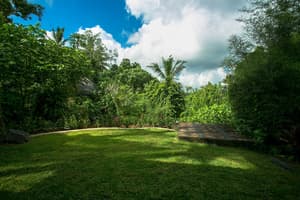 thumbnail: Property grounds