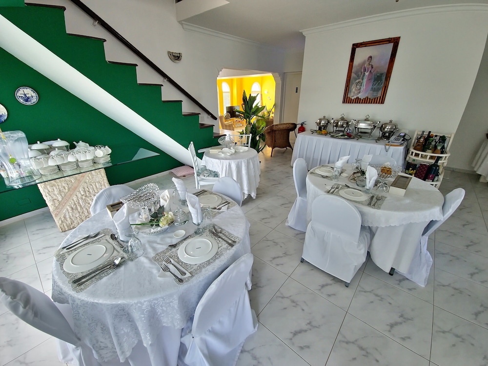 Restaurant-cafeteria