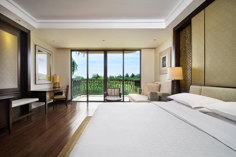 King Deluxe Guest Room