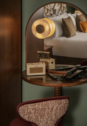 Generous room green Wideshot Room dressing table