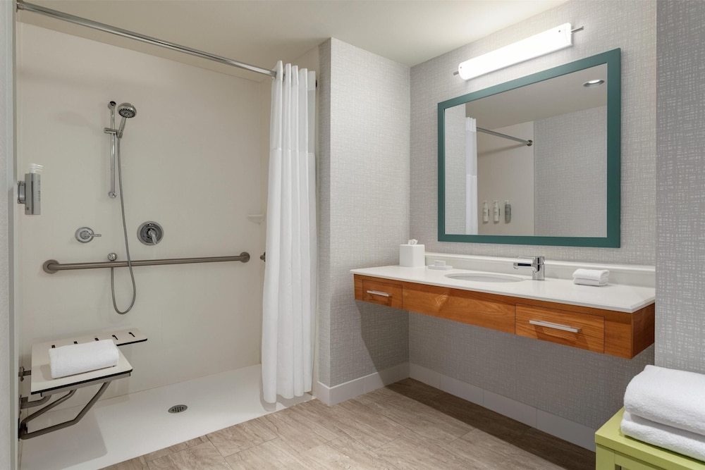Bathroom shower