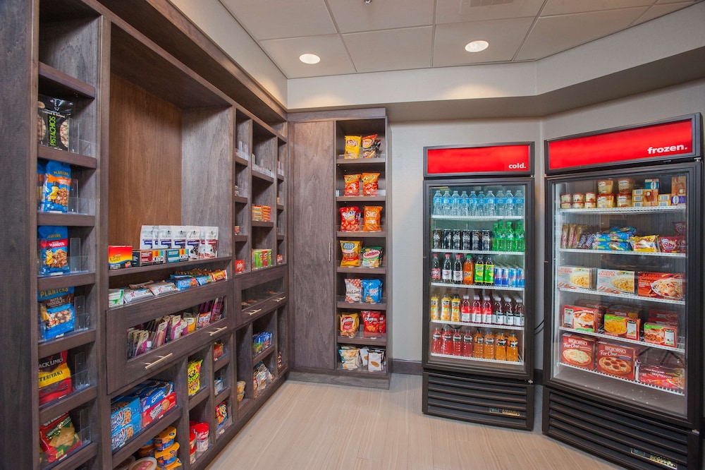 Snack bar