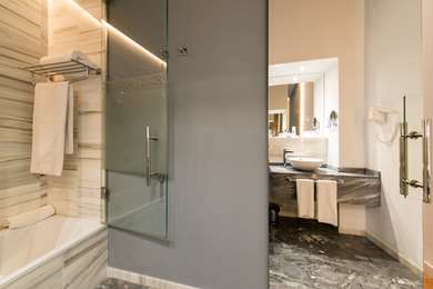 On-Site,Property Amenity,Spa