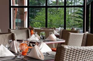 thumbnail: Restaurant