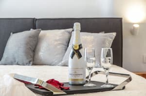 thumbnail: Room service - dining