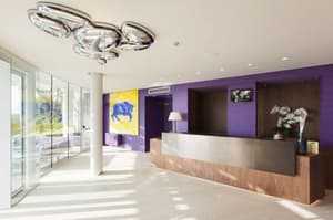 thumbnail: Reception