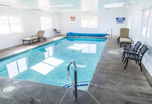 thumbnail: Pool