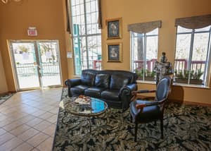 thumbnail: Interior entrance