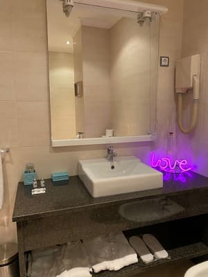thumbnail: Bathroom