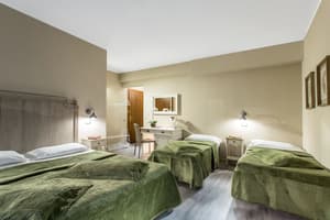 thumbnail: Interior