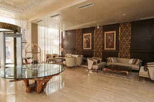 thumbnail: Lobby sitting area