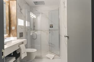 thumbnail: Bathroom