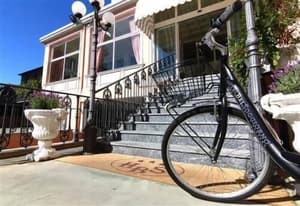 thumbnail: Exterior