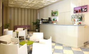 thumbnail: Bar (on property)