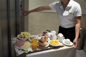 thumbnail: Restaurant