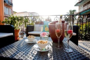 thumbnail: Balcony