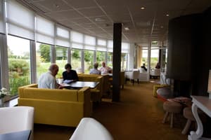 thumbnail: Lounge