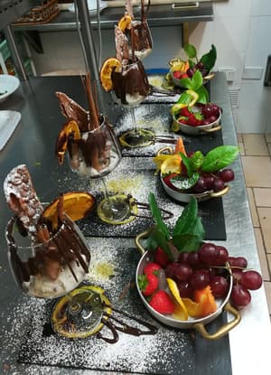 thumbnail: Restaurant