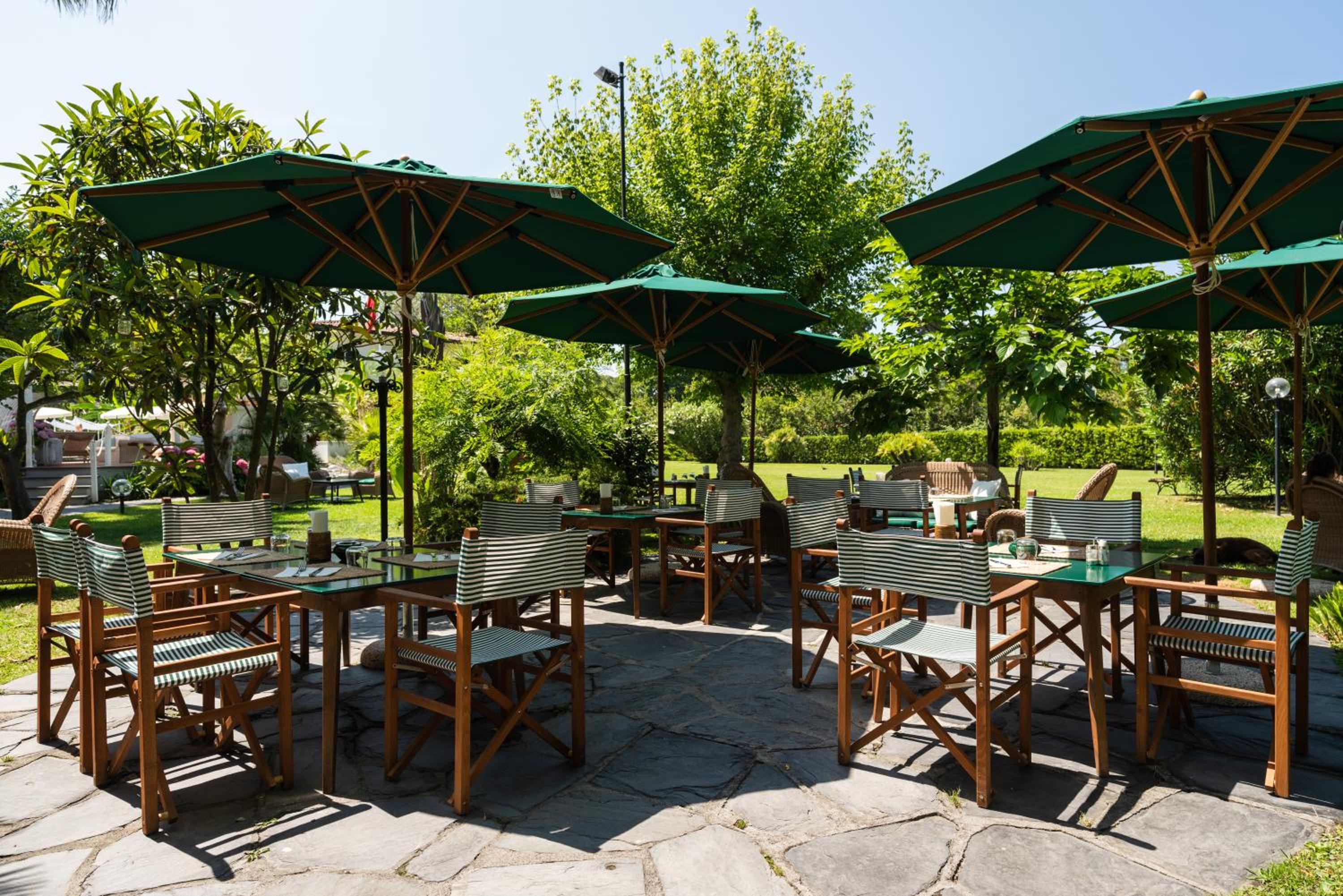 Restaurant-cafeteria