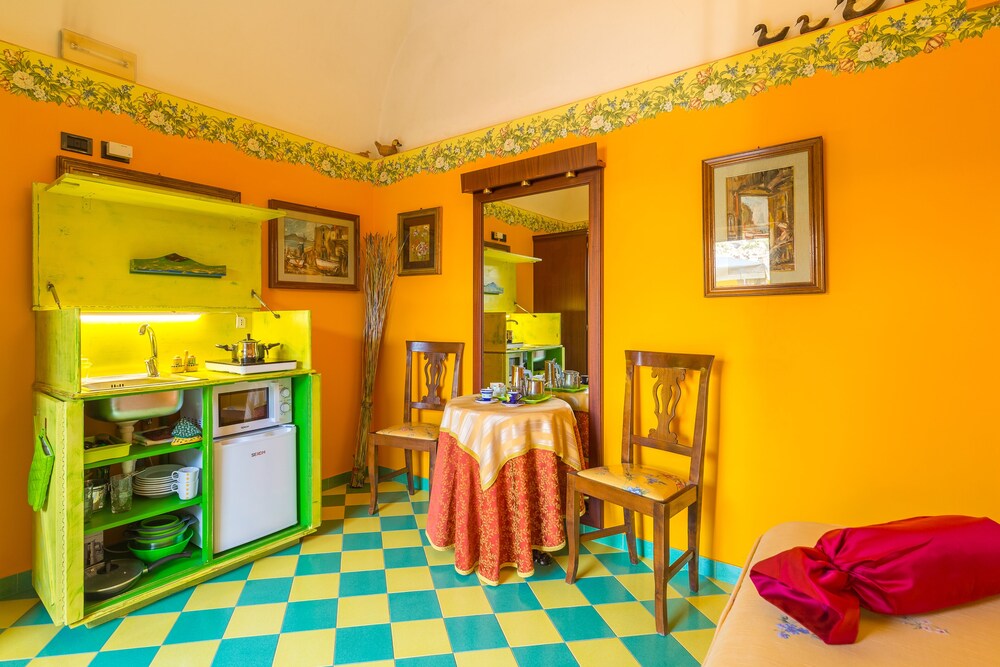 Private kitchenette