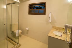 thumbnail: Bathroom amenities
