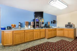 thumbnail: Breakfast area