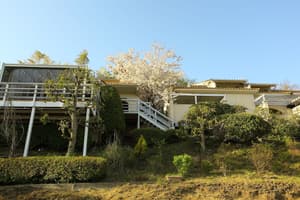 thumbnail: Exterior
