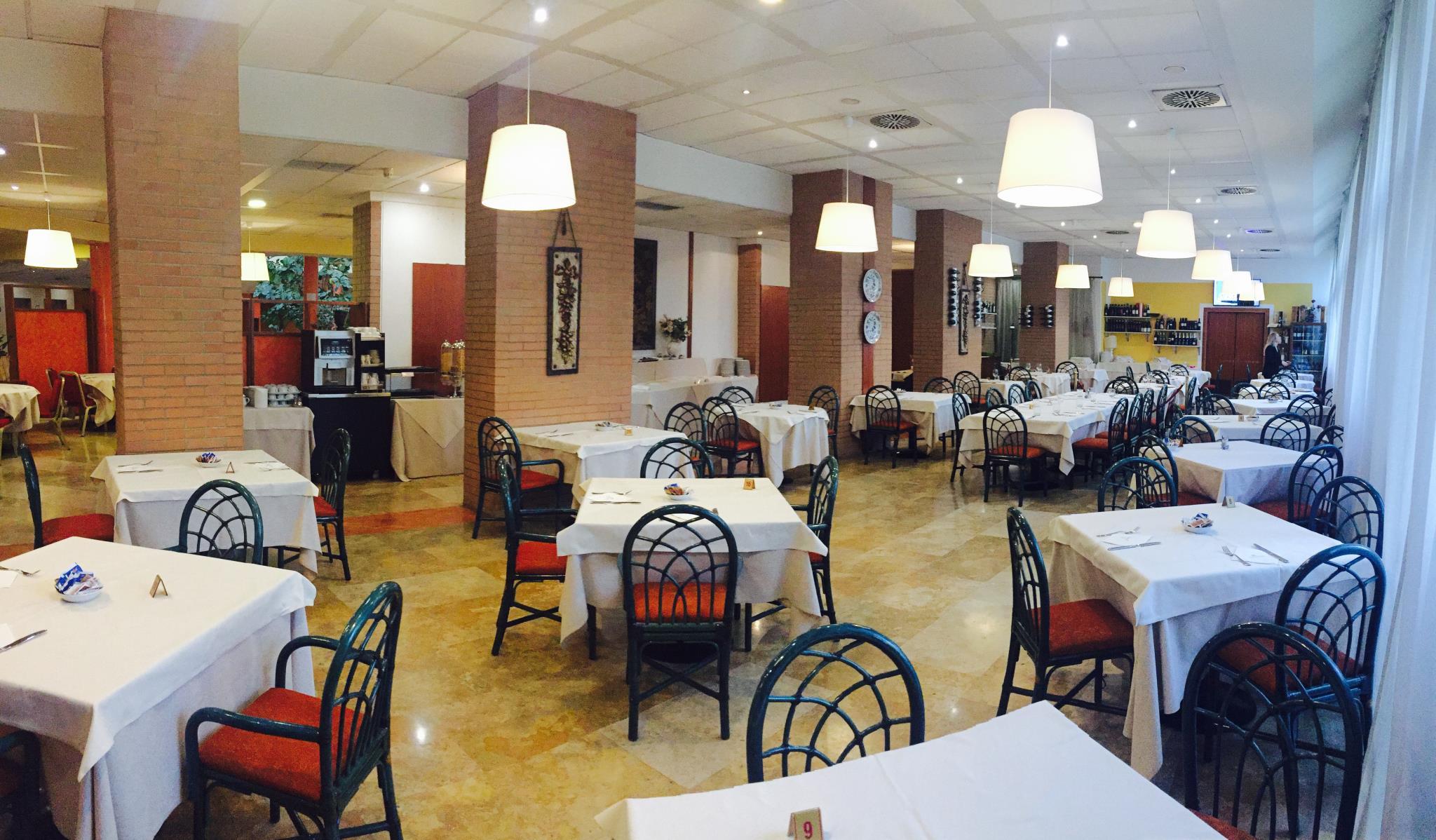 Restaurant-cafeteria