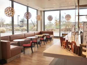 thumbnail: Restaurant