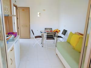 thumbnail: In-room dining