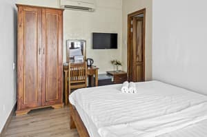 thumbnail: Room