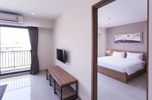 thumbnail: In-room dining