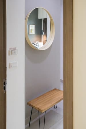 thumbnail: Interior detail